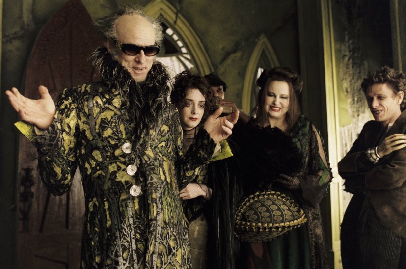 Jim Carrey, Jane Adams, Jennifer Coolidge and Jamie Harris in Lemony Snicket's A Series of Unfortunate Events. Photo Credit: Paramount Pictures.