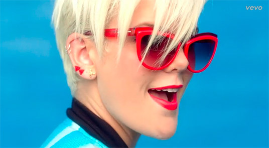 Betty Who in her new video for "Somebody Loves You."