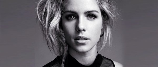 Photo of 'Arrow' Star Emily Bett Rickards Chats About Felicity Smoak Changing Her Life, Working with Stephen Amell and 'Brooklyn'