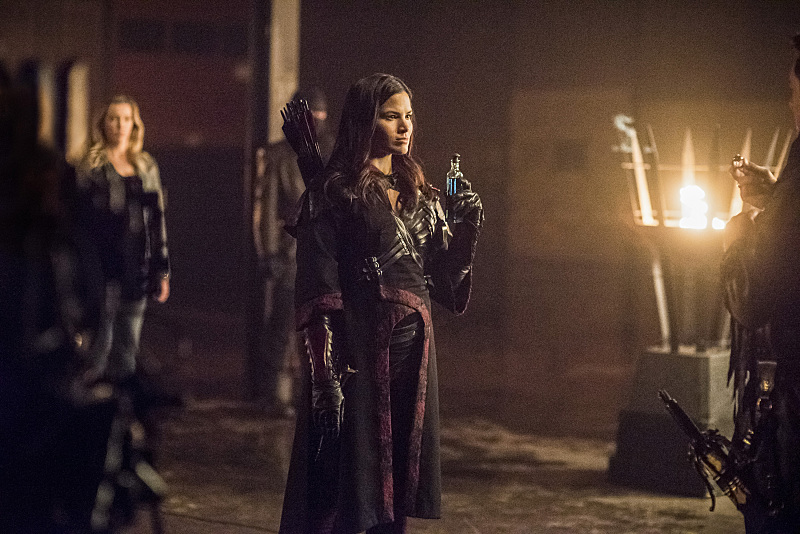 Photo of 'Arrow' Review: "Sins of the Father"