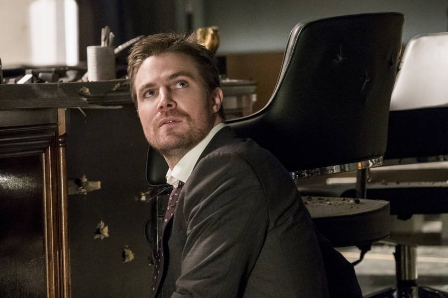 Photo of Arrow Review: “Spectre of the Gun”
