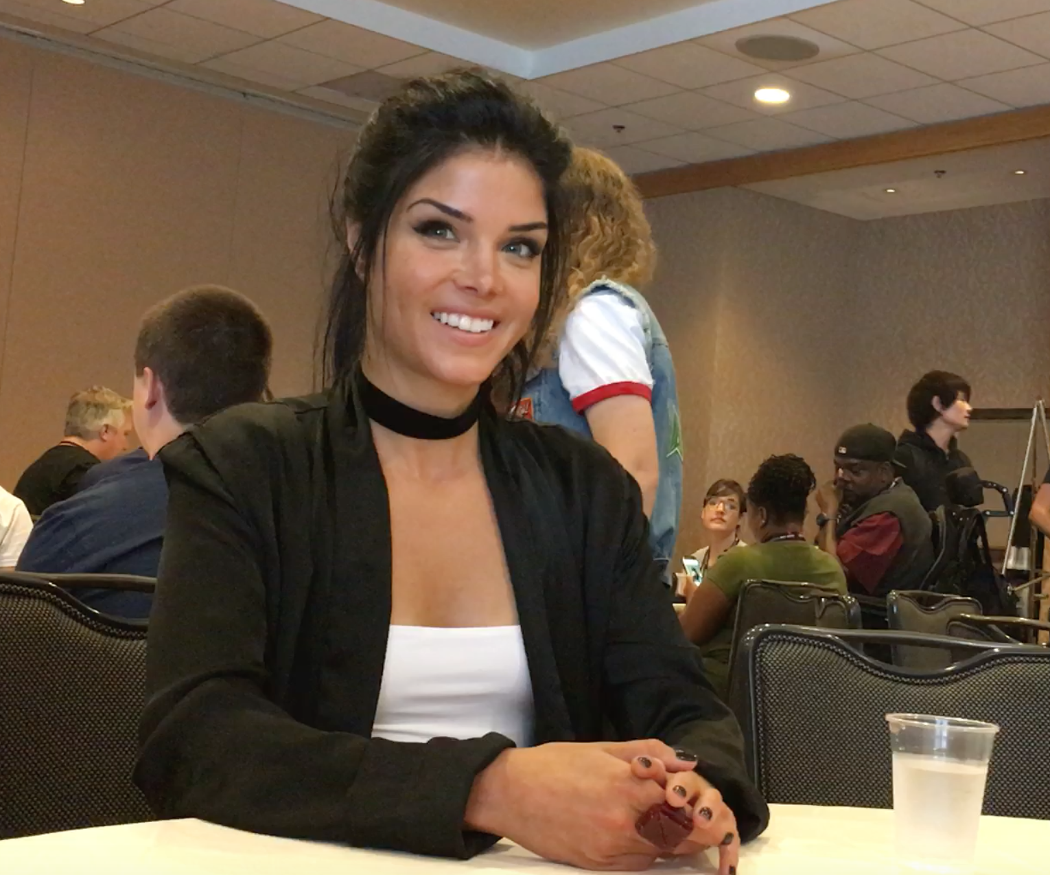 Photo of SDCC 17: 'The 100' Star Marie Avgeropoulos Talks Octavia's Finest Moments in Season 4 & What's Ahead