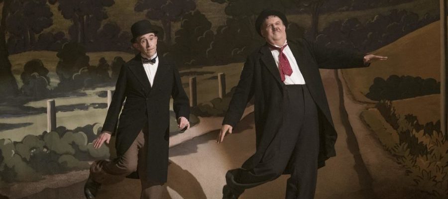 Photo of Review: Old-fashioned and Familiar Can Be a Good Thing in 'Stan & Ollie'