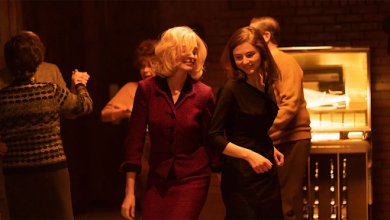 Photo of Anne Hathaway Stuns as Prison Psychologist in Eileen Trailer